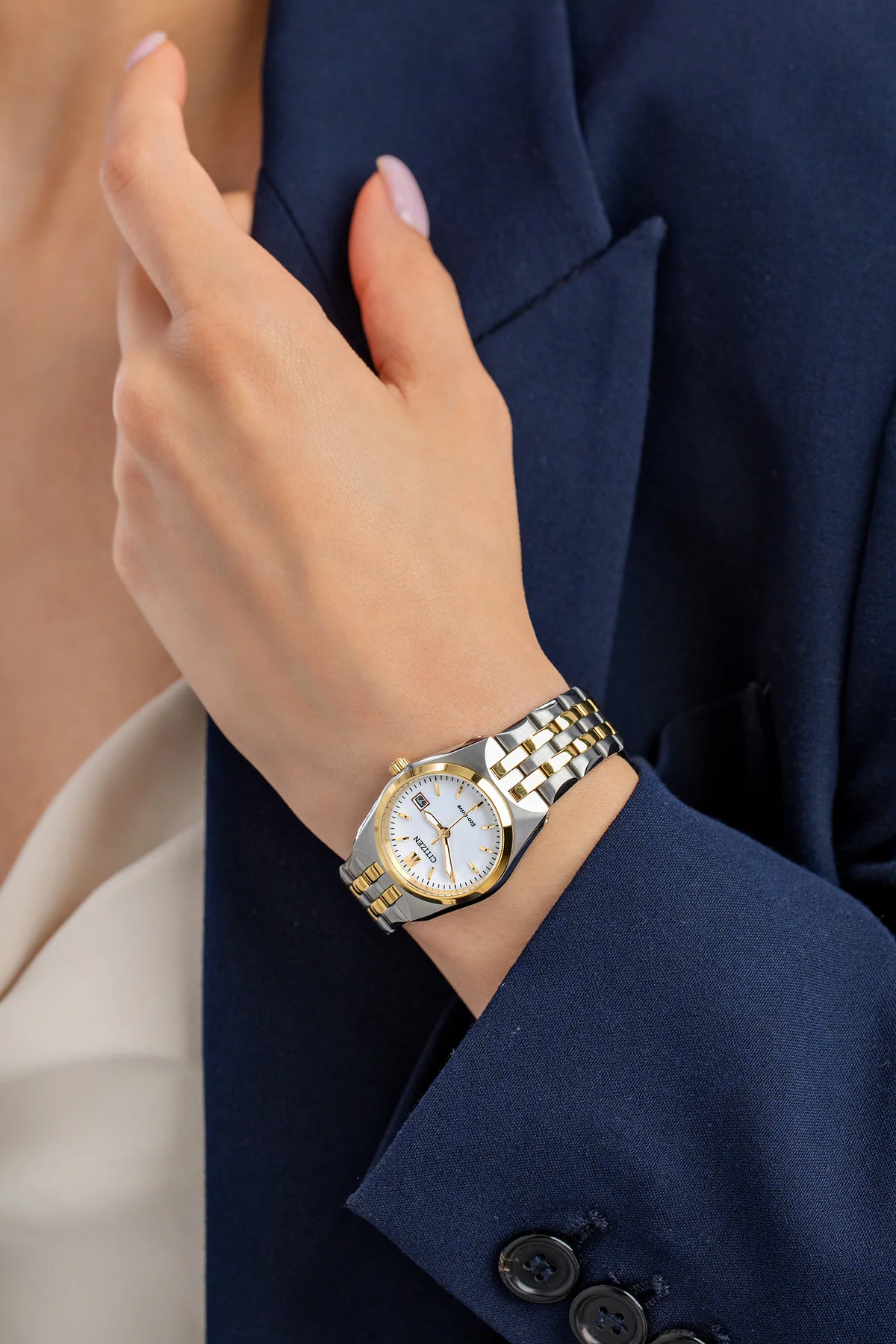 Дамски часовници Citizen Corso EW2299 от Chasio.bg