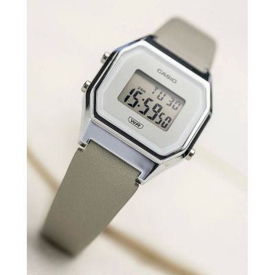 Дамски дигитален часовник Casio Vintage - LA680WEL-8EF