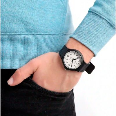 Мъжки аналогов часовник CASIO - Casio Collection - MW-240-7BVDF